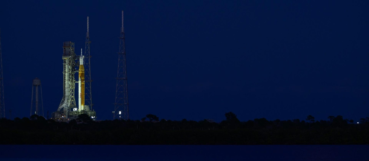 NASA postpones return to the moon
